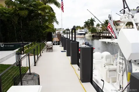 16417 NE 31st Avenue North Miami Beach FL 33160