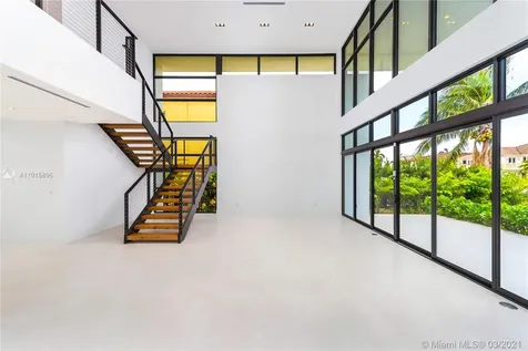 16417 NE 31st Avenue North Miami Beach FL 33160