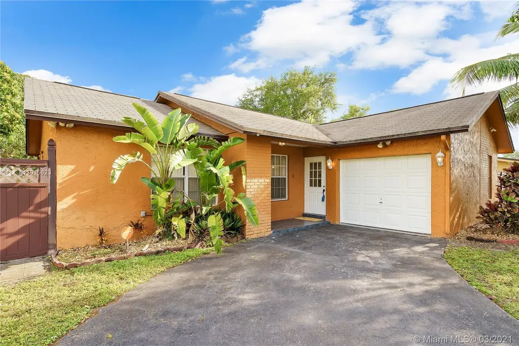 8441 NW 7th Court Pembroke Pines FL 33024