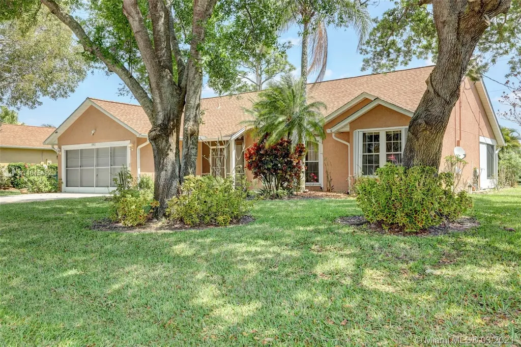 1911 SE Camden Street Port St. Lucie FL 34952