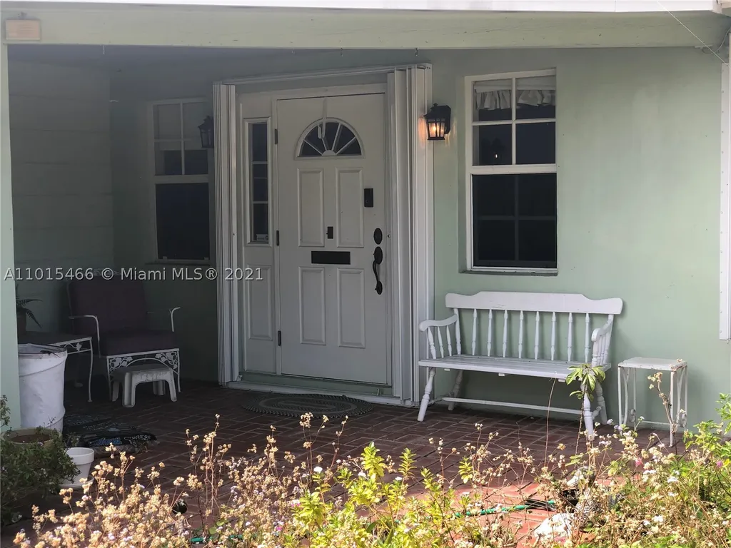 361 SE 8th Court Pompano Beach FL 33060