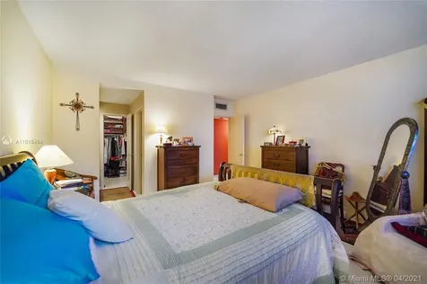 800 West Avenue Miami Beach FL 33139