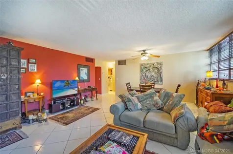 800 West Avenue Miami Beach FL 33139