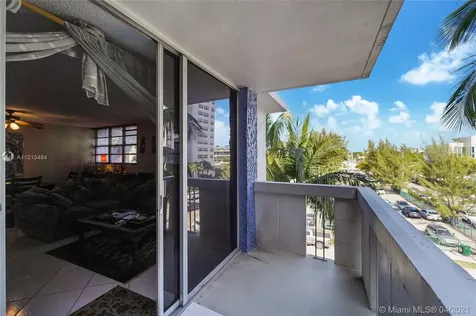 800 West Avenue Miami Beach FL 33139
