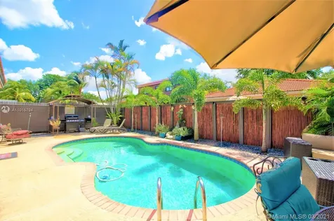 9108 NW 193rd Terrace Hialeah FL 33018