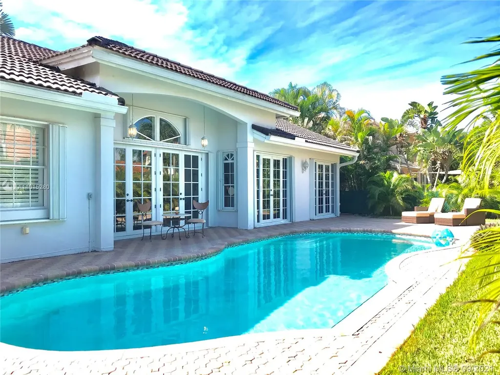 8325 NW 161st Terrace Miami Lakes FL 33016
