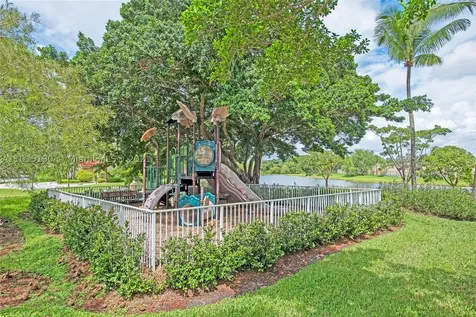1480 Seabay Road Weston FL 33326