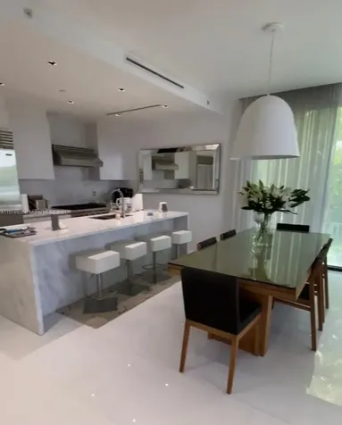 350 Meridian Avenue Miami Beach FL 33139