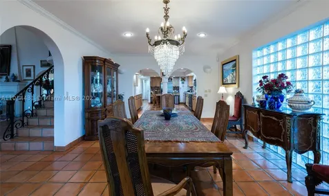 1100 S Northlake Drive Hollywood FL 33019