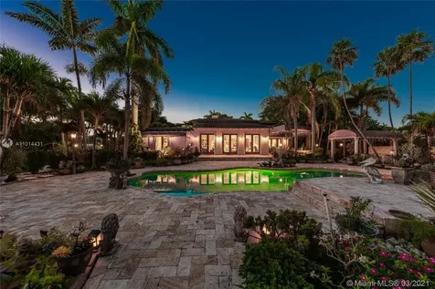 1100 S Northlake Drive Hollywood FL 33019