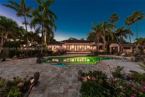 1100 S Northlake Drive Hollywood FL 33019