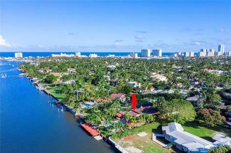 1100 S Northlake Drive Hollywood FL 33019