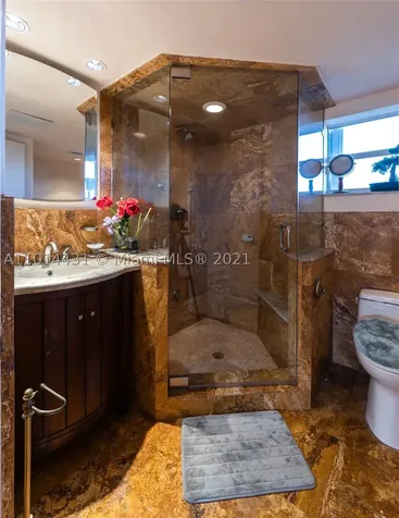 1100 S Northlake Drive Hollywood FL 33019