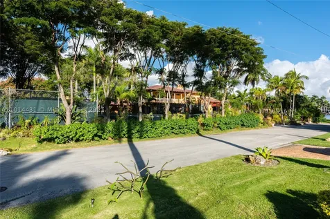 1100 S Northlake Drive Hollywood FL 33019