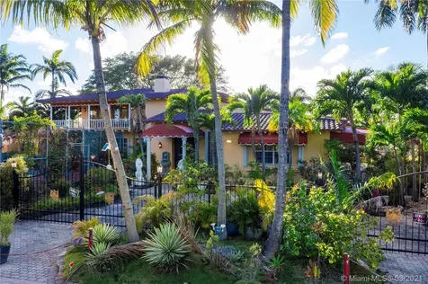 1100 S Northlake Drive Hollywood FL 33019