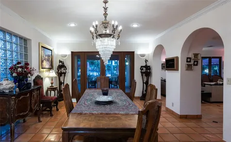 1100 S Northlake Drive Hollywood FL 33019