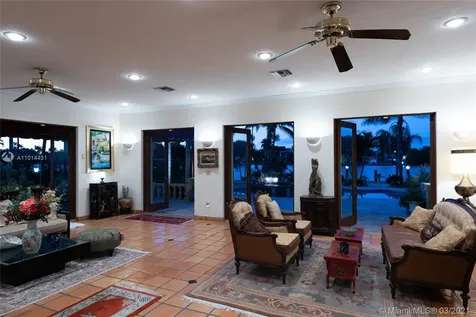 1100 S Northlake Drive Hollywood FL 33019