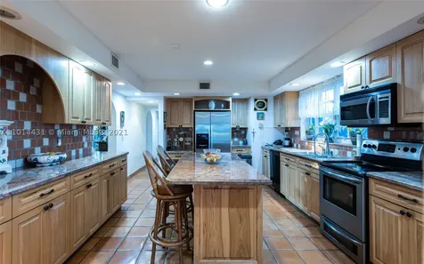 1100 S Northlake Drive Hollywood FL 33019