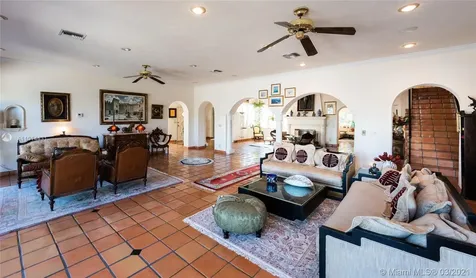 1100 S Northlake Drive Hollywood FL 33019