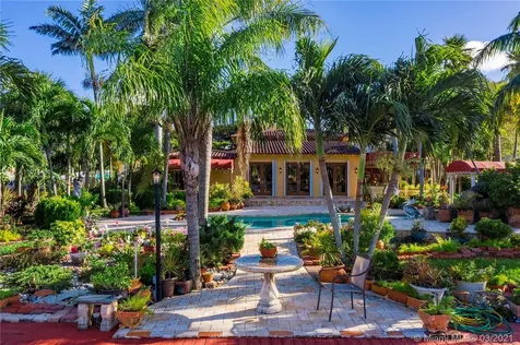 1100 S Northlake Drive Hollywood FL 33019