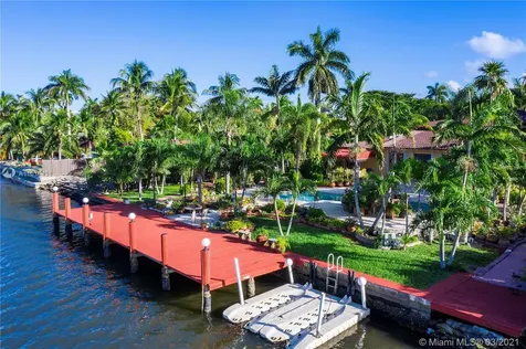 1100 S Northlake Drive Hollywood FL 33019