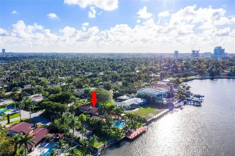 1100 S Northlake Drive Hollywood FL 33019