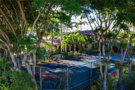 1100 S Northlake Drive Hollywood FL 33019