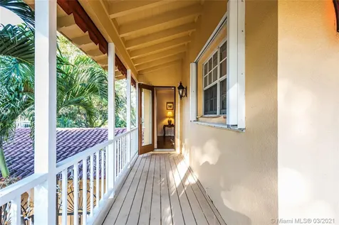 1100 S Northlake Drive Hollywood FL 33019