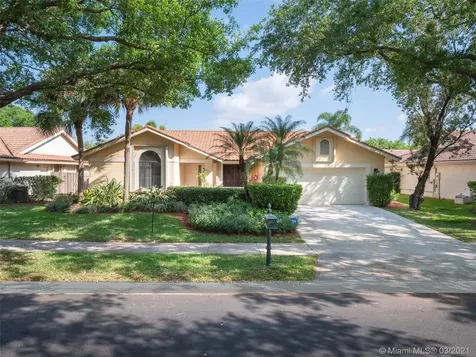 1619 Newport Lane Weston FL 33326