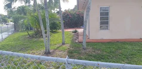 501 SW 68th Avenue Miami FL 33144
