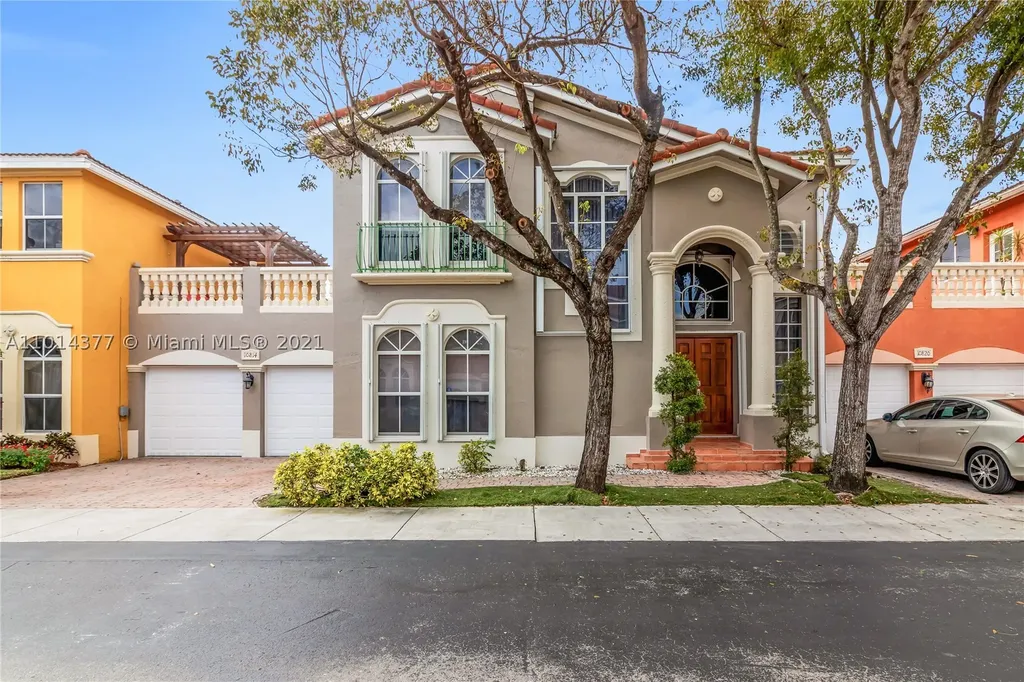10814 NW 51st Trail Doral FL 33178