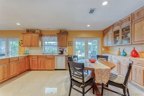 1091 NW 77th Avenue Plantation FL 33322