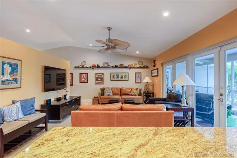 1091 NW 77th Avenue Plantation FL 33322