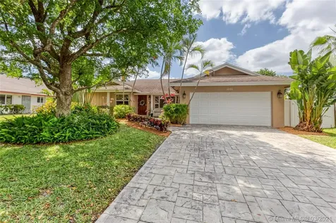 1091 NW 77th Avenue Plantation FL 33322