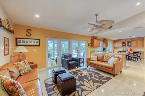 1091 NW 77th Avenue Plantation FL 33322