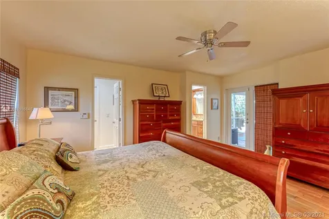 1091 NW 77th Avenue Plantation FL 33322