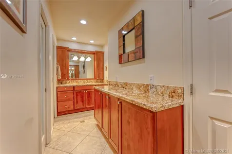 1091 NW 77th Avenue Plantation FL 33322