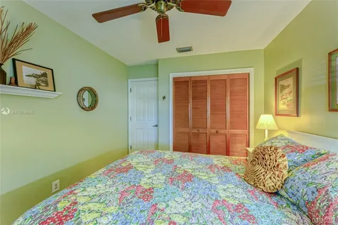 1091 NW 77th Avenue Plantation FL 33322