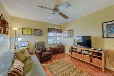 1091 NW 77th Avenue Plantation FL 33322