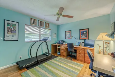 1091 NW 77th Avenue Plantation FL 33322
