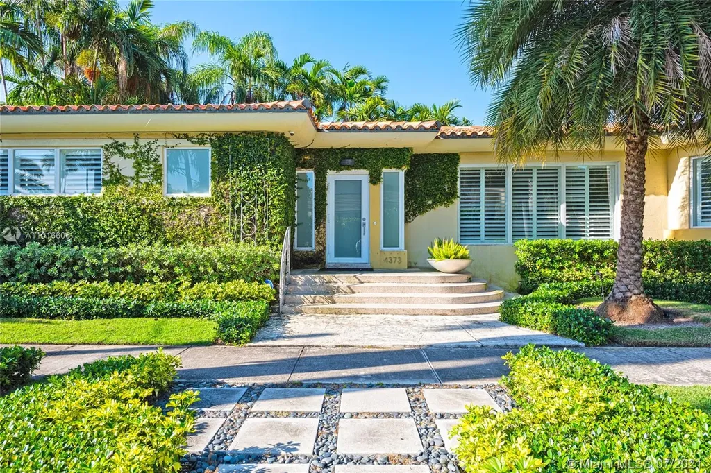 4373 N Bay Road Miami Beach FL 33140