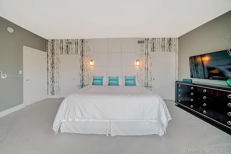 601 NE 36th Street Miami FL 33137