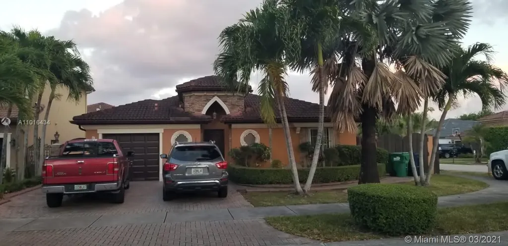 5127 SW 165th Court Miami FL 33185