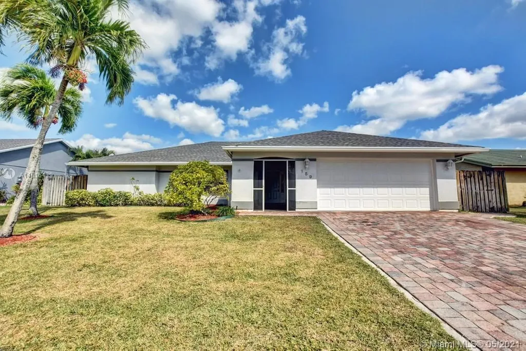 159 Cordoba Circle Royal Palm Beach FL 33411