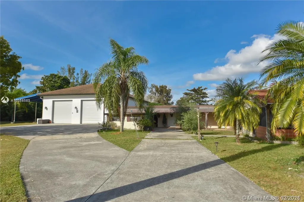 19101 SW 57th Court Southwest Ranches FL 33332