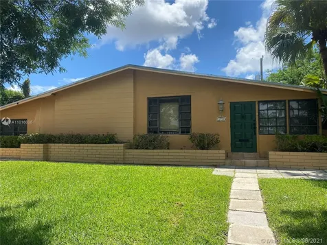 1755 SW 70th Court Miami FL 33155
