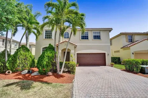 879 NW 126th Drive Coral Springs FL 33071