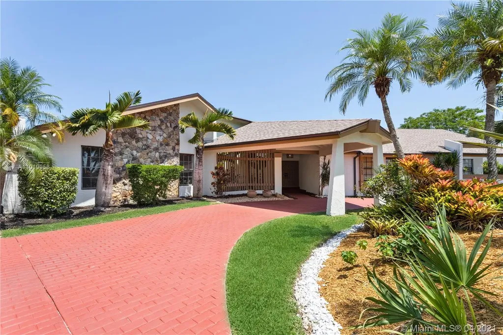 12645 SW 94th Court Miami FL 33176