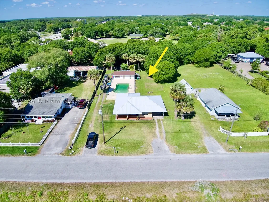 4951 Jorgensen Road Fort Pierce FL 34981