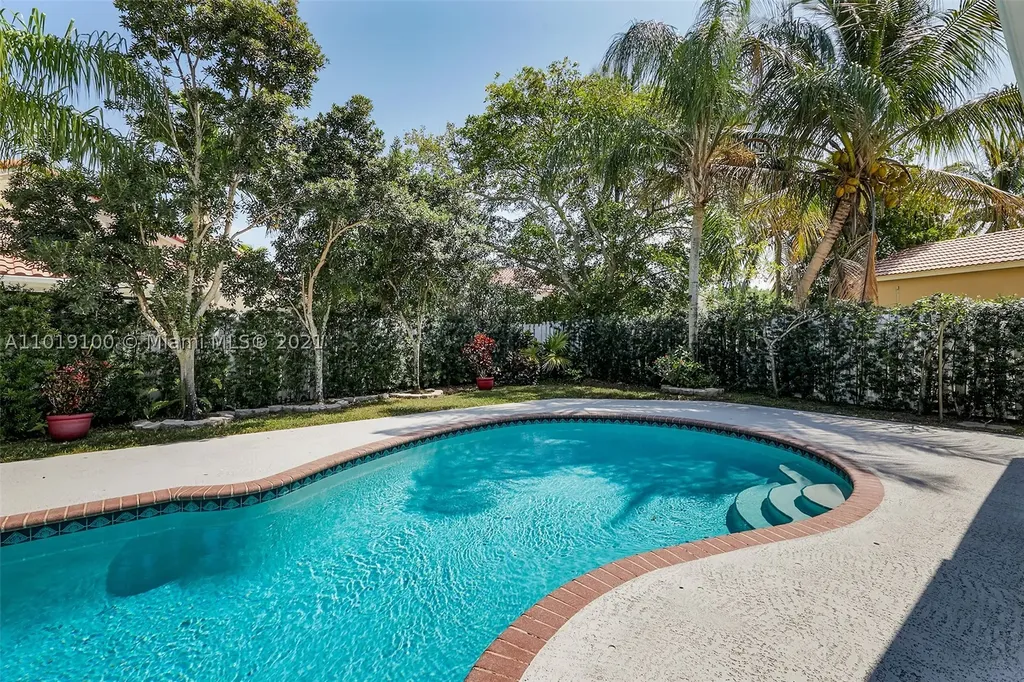 580 Carrington Drive Weston FL 33326